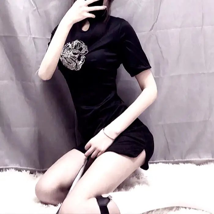 黑夜里的眼睛